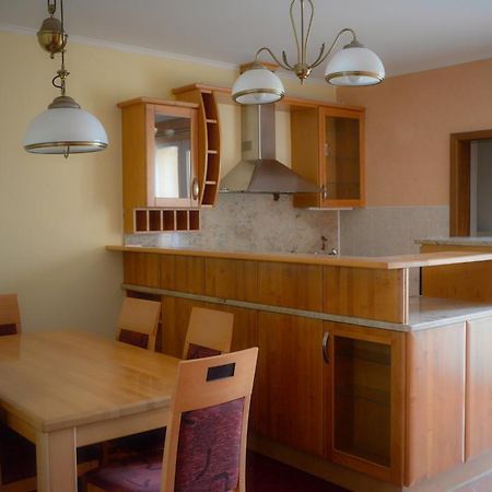 Harmony Hall Apartments Hradec Králové エクステリア 写真