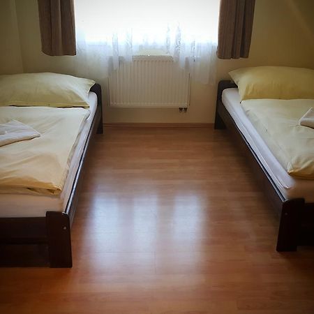 Harmony Hall Apartments Hradec Králové エクステリア 写真