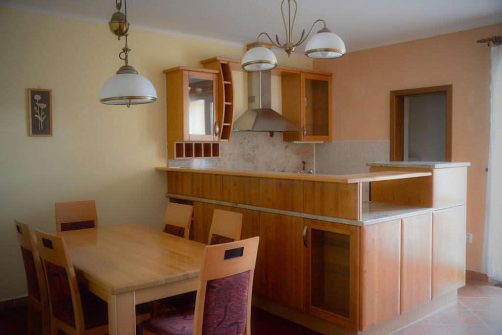 Harmony Hall Apartments Hradec Králové エクステリア 写真