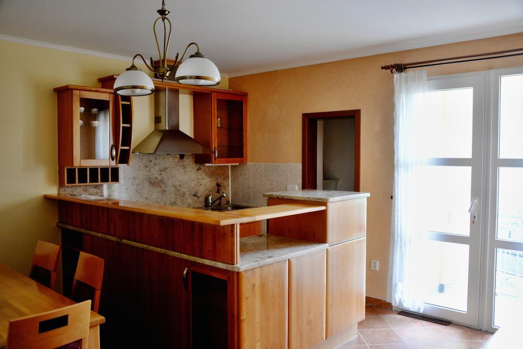 Harmony Hall Apartments Hradec Králové エクステリア 写真